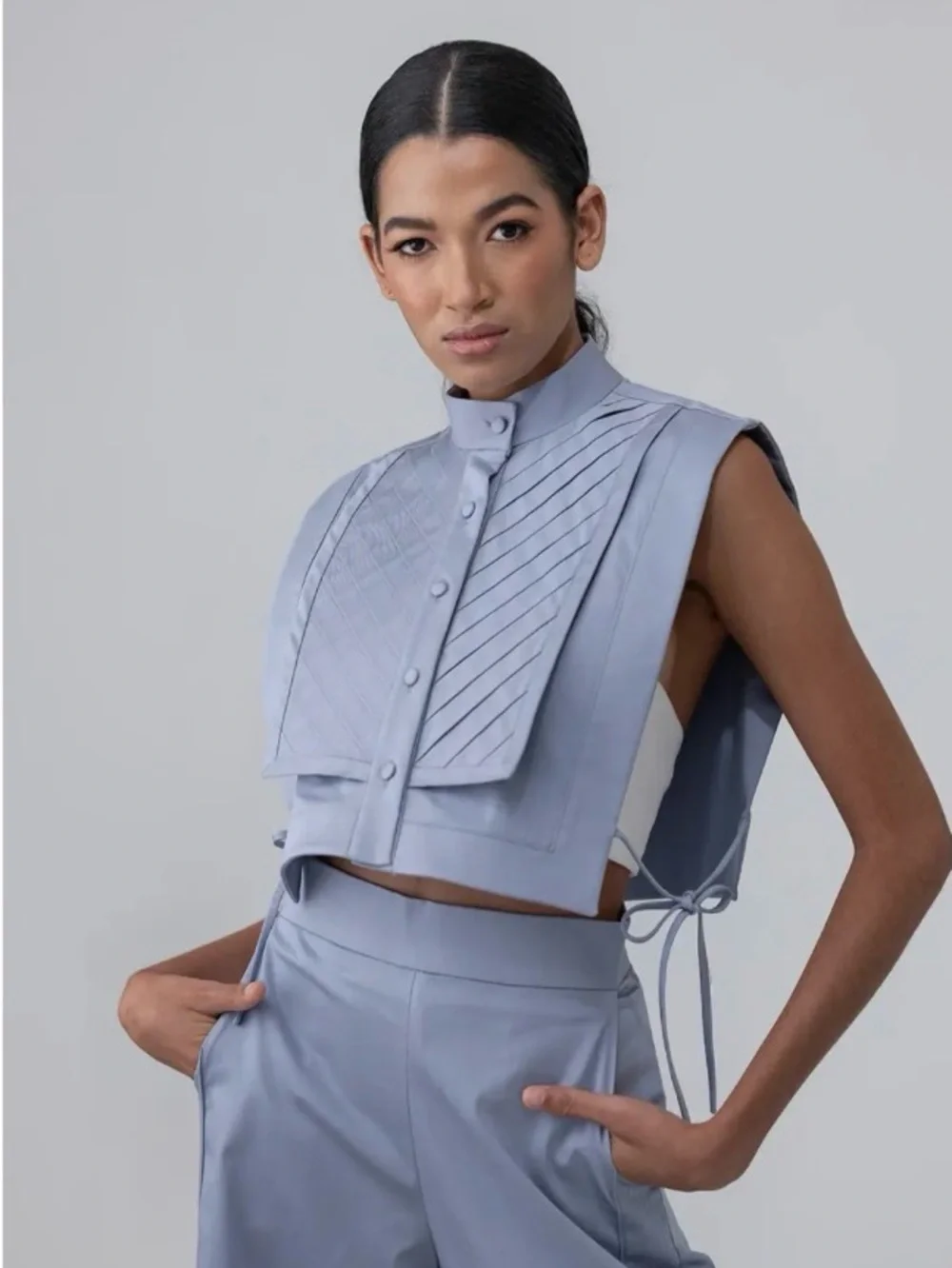 Light Blue Lua Bibb - Picture 2 of 2